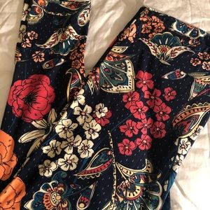 TC2 Lularoe Leggings BNWOT